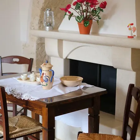 Trulli E Cummerse * Locorotondo